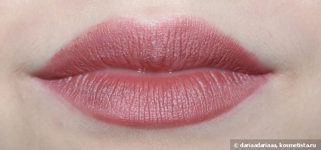 Стойкий карандаш для губ MAC Pro Longwear Lip Pencil в оттенке Staunchly Stylish