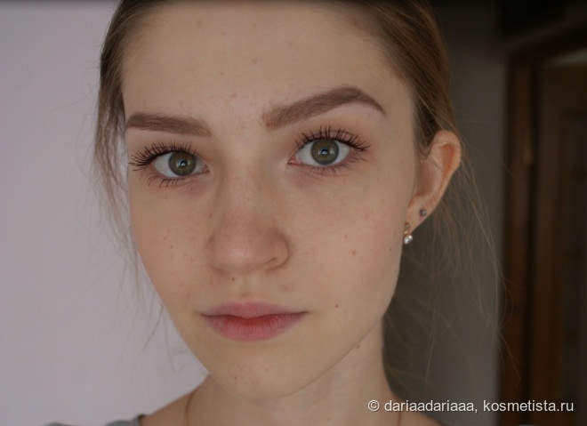 И тени, и база - Maybelline Color Tattoo # 91 Creme De Rose