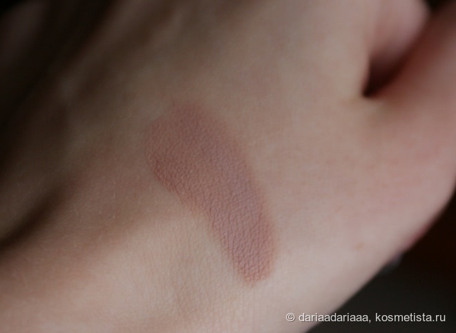 И тени, и база - Maybelline Color Tattoo # 91 Creme De Rose