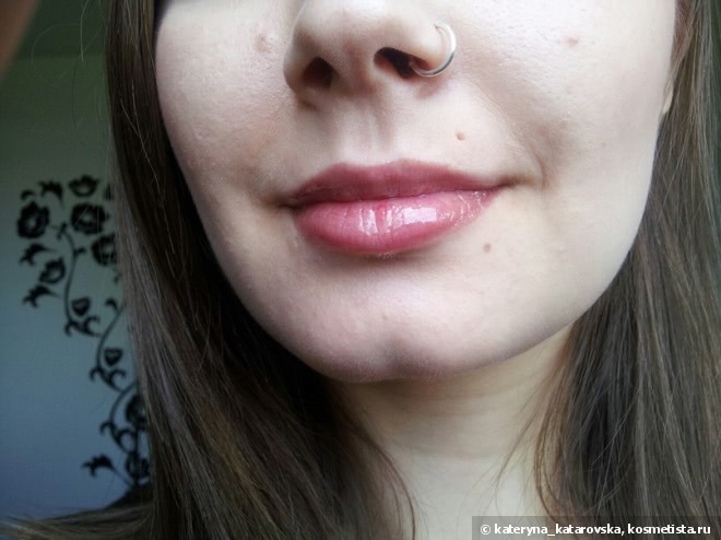 Сочное лето с блесками Shiny Kiss Flavored Gloss - Beauty Rush - Victoria's Secret (оттенки Razzberry Ice, Sugar High, Midnightini, Grapefruit Blast)