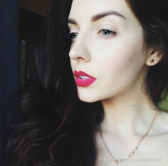Инновация от Touch in Sol Пудровый тинт Chroma powder Lip Tint в оттенке Motrica 2,5 г