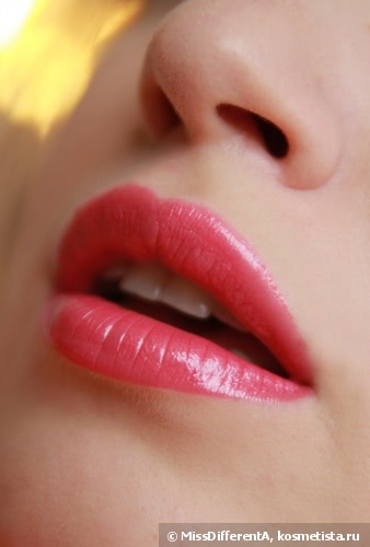 Неожиданный подарок - Помада Dior Rouge Dior Baume Natural Lip Treatment Couture Colour #568 Rose Rose