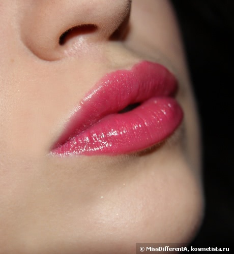 Неожиданный подарок - Помада Dior Rouge Dior Baume Natural Lip Treatment Couture Colour #568 Rose Rose
