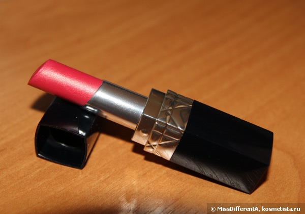 Неожиданный подарок - Помада Dior Rouge Dior Baume Natural Lip Treatment Couture Colour #568 Rose Rose