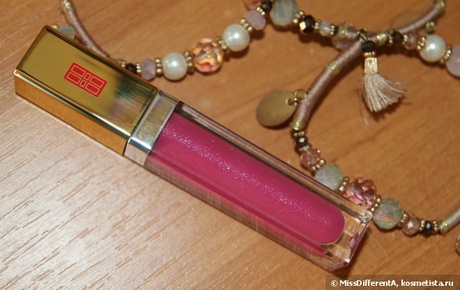 Сочный розовый: блеск для губ Elizabeth Arden Beautiful Color Luminous Lip Gloss #10 Passion Fruit