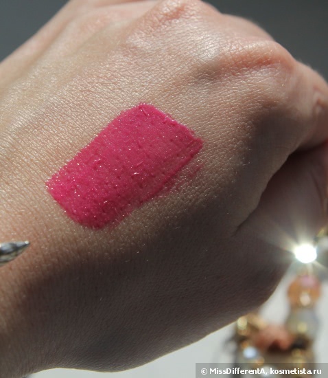 Сочный розовый: блеск для губ Elizabeth Arden Beautiful Color Luminous Lip Gloss #10 Passion Fruit