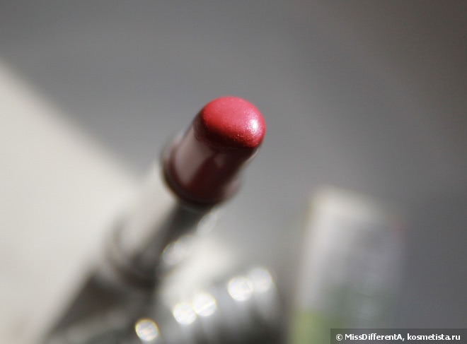Повседневный красный Clinique Hight Impact Lip Colour #18 Magenta Rose