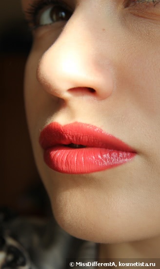 Повседневный красный Clinique Hight Impact Lip Colour #18 Magenta Rose