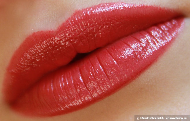 Повседневный красный Clinique Hight Impact Lip Colour #18 Magenta Rose