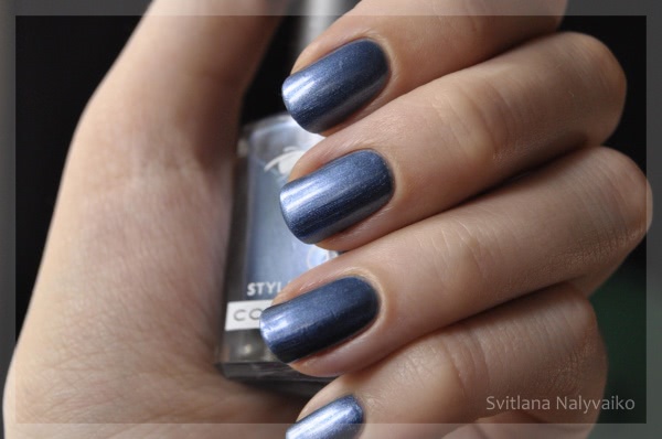 What can I do, honey, I feel like the color blue. Парочка джинсовых лаков: лак для ногтей Nogotok Style Color № 176 и Nogotok Crome Collection тон 05