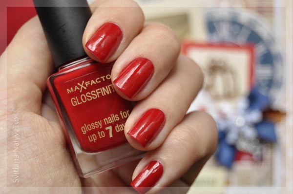 Мой новогодний красный. Лак для ногтей Max Factor Glossfinity 110 Red Passion