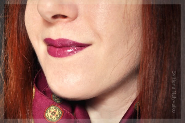 Помада для губ Bourjois Rouge Edition Lipstick в оттенке 18 - Violine Strass