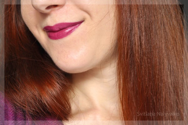 Помада для губ Bourjois Rouge Edition Lipstick в оттенке 18 - Violine Strass