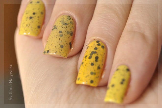 Очень пасхальный лак. El Corazon Active Bio-gel Color Gel Polish из серии Easter Eggs в оттенке 423/101