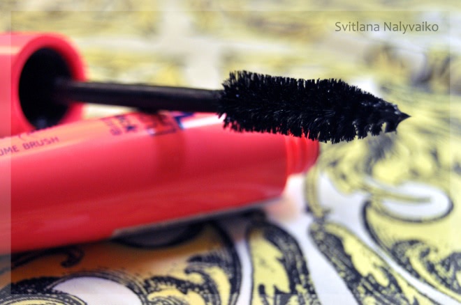 Тушь для ресниц Lamel Professional Ideal Lash Extrablack Mascara