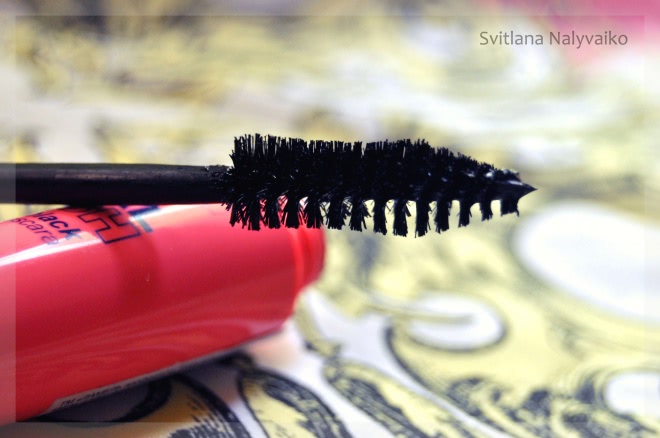 Тушь для ресниц Lamel Professional Ideal Lash Extrablack Mascara