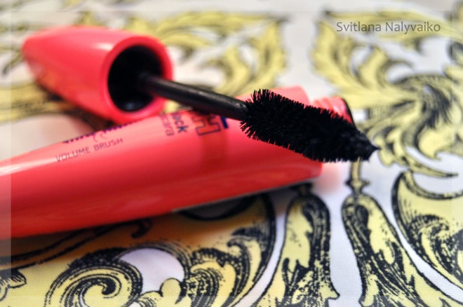 Тушь для ресниц Lamel Professional Ideal Lash Extrablack Mascara