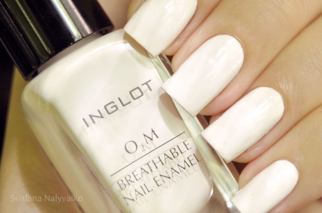 Белый, но не пушистый. Лак для ногтей Inglot O2M Breathable Nail Enamel в оттенке 601