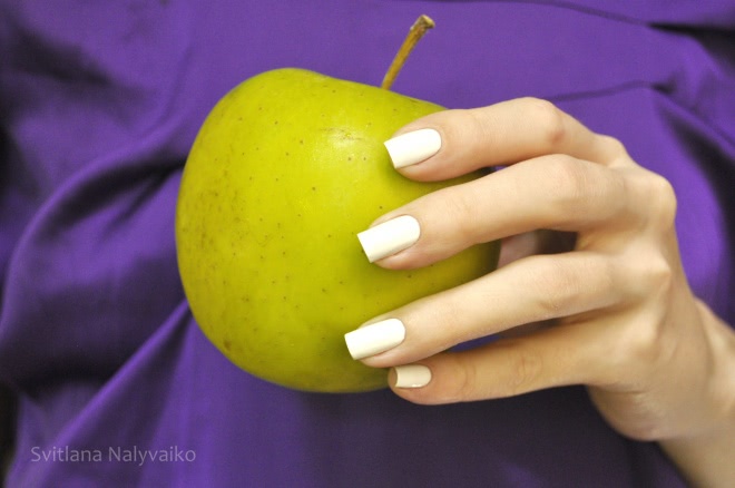 Белый, но не пушистый. Лак для ногтей Inglot O2M Breathable Nail Enamel в оттенке 601