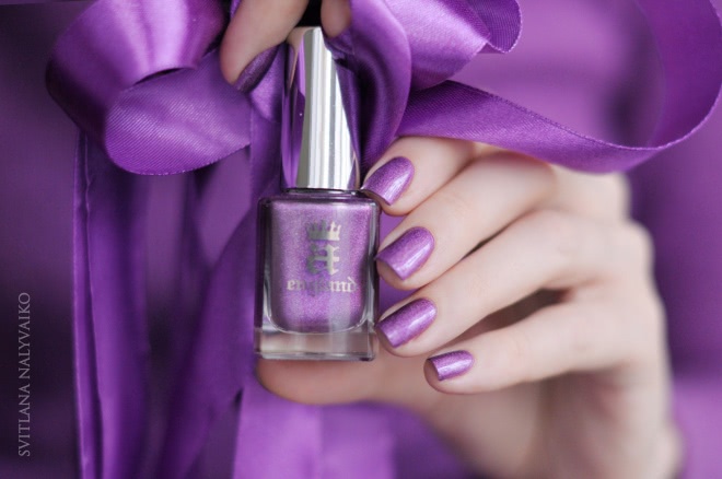 Чертополох на снегу. Лак для ногтей A-England Crown of Thistles