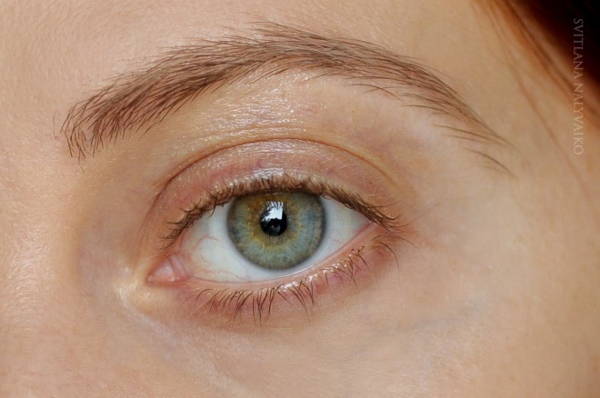 Бронзовая патина. Устойчивые моно-тени для век Vivienne Sabo Paris Petite Jeux Eye Shadow Longlasting в оттенке 117
