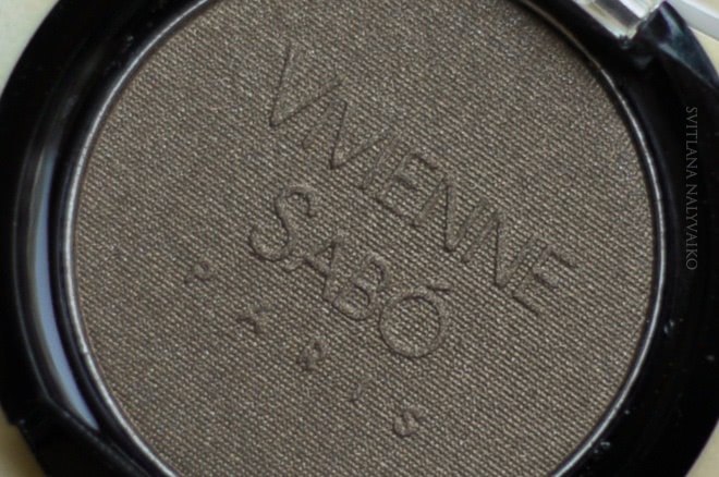 Бронзовая патина. Устойчивые моно-тени для век Vivienne Sabo Paris Petite Jeux Eye Shadow Longlasting в оттенке 117