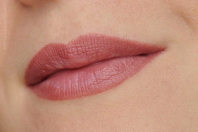 Редкий nude в моей косметичке: помада Maybelline Hydra Extreme в оттенке 670 Natural Rosewood