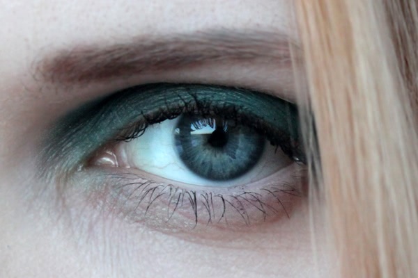 Тени для век H&M High Impact Eye Colour - The New Yew