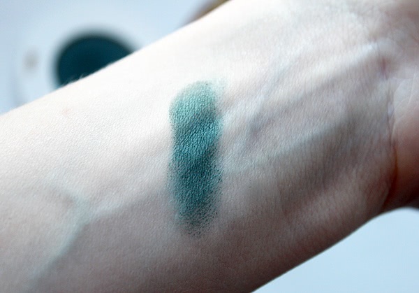 Тени для век H&M High Impact Eye Colour - The New Yew