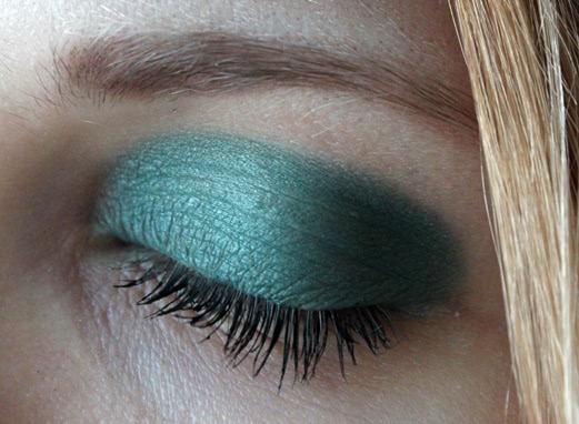 Тени для век H&M High Impact Eye Colour - The New Yew