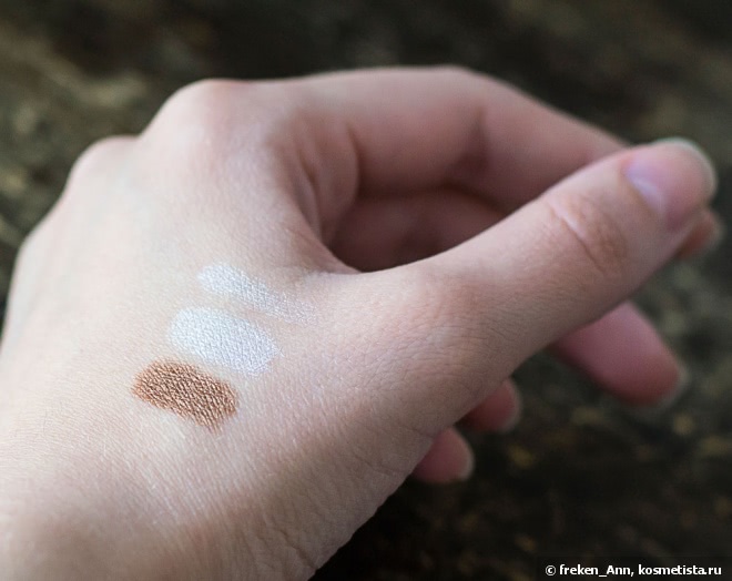 Тени-карандаш TonyMoly Crystal stick shadow в оттенках #01 White Beam и #05 Modern Brown