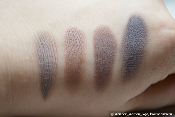 Матовые кремовые тени Clarins Ombre Matte Cream-to-Powder Matte Eyeshadow Smoothing & Long-Lasting в оттенке 04 rosewood из осенней коллекции Ladylike Fall 2014 Collection