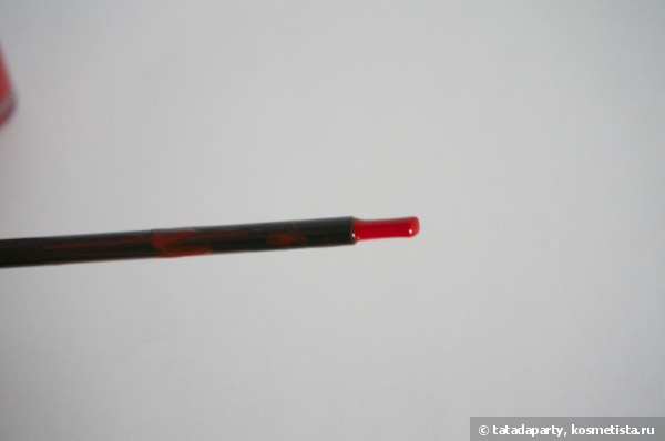 Алый глянец Rire Tick Tock Lip Gloss in Red Beso