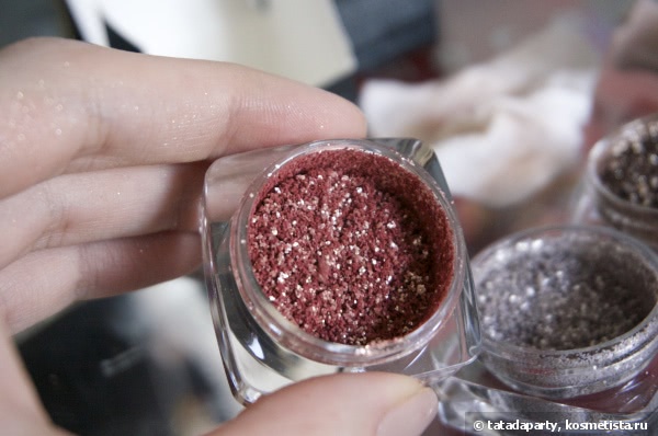 Знакомство с пигментами Rire Pigment Eyeshadow #01 Snow White, #2 Gold Clutch, #4 A Pink
