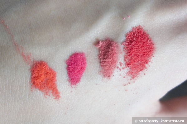 Пудра для губ Rire Lip Powder 01. Orange Pop, 02. Hop Plum, 03. Sugar Rose, 04. Fashion Red