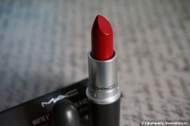 Матовая помада Mac Matte Lipstick Rouge A Levres Russian RED