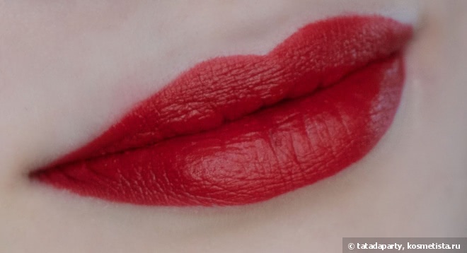 Матовая помада Mac Matte Lipstick Rouge A Levres Russian RED