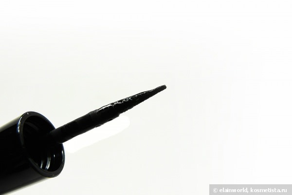 Чернее черного Подводка Make Up For Ever Ink Liner Matte Liquid Eyeliner №1 Matte Black