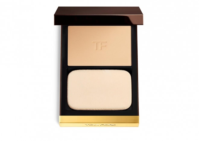 Три продукта, которые сделали мою осень! Tom ford: Flawless Powder / Foundation 1.5 Cream; Skin Illuminating Powder Duo Color Moodlight. Gucci luxurious moisture-rich lipstick № 410 heartbreaker