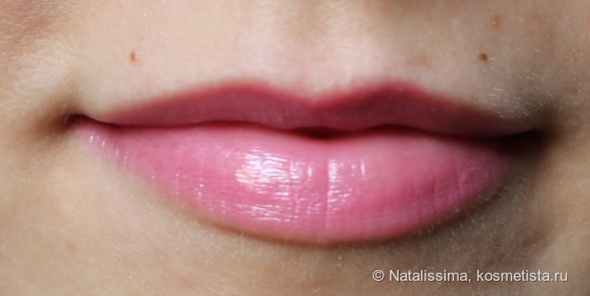 Тающий карандаш-блеск для губ Kiko Urban Sheen lipgloss 02 Vibrant Camellia