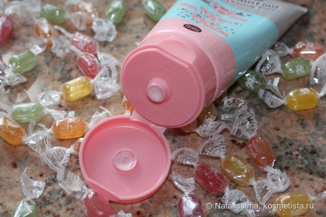 Корейская очищающая пенка для лица Holika Holika Pig-clear dust out