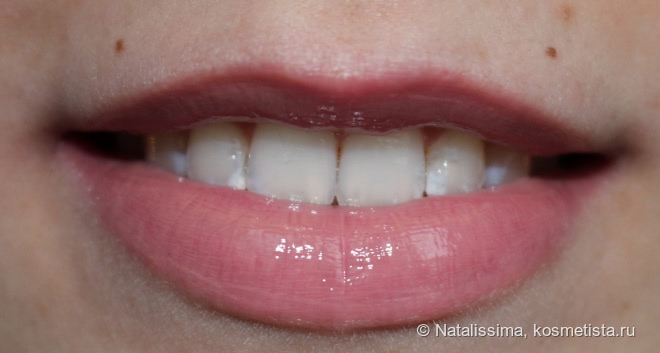 Увлажняющий блеск для губ Kiko BB Lip Glaze в оттенке 01