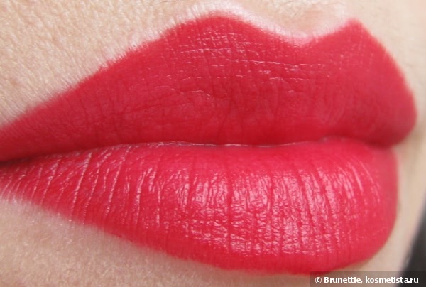 Помадная красота Rimmel Lasting Finish Lipstick в оттенках 170 Alarm, 120 Cutting Edge, 080 One of a Kind