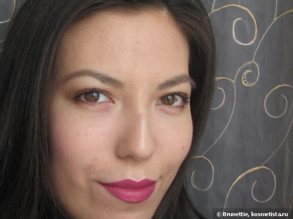 Помадная красота Rimmel Lasting Finish Lipstick в оттенках 170 Alarm, 120 Cutting Edge, 080 One of a Kind