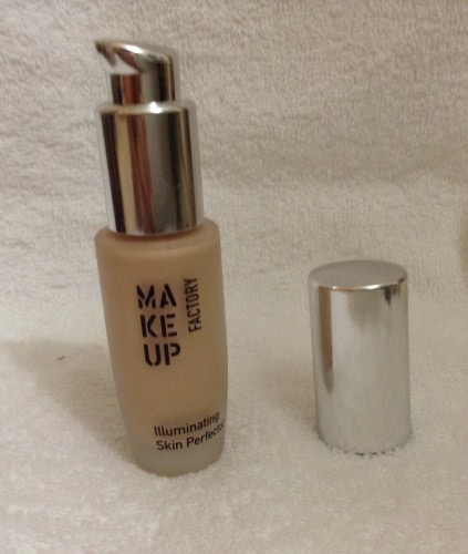 Основы основ - база под макияж и рассыпчатая пудра от Make Up Factory