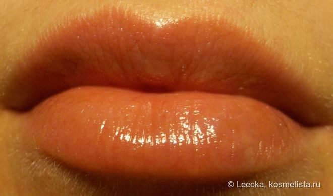 Essence glossy kiss lipbalm 05 berry kiss