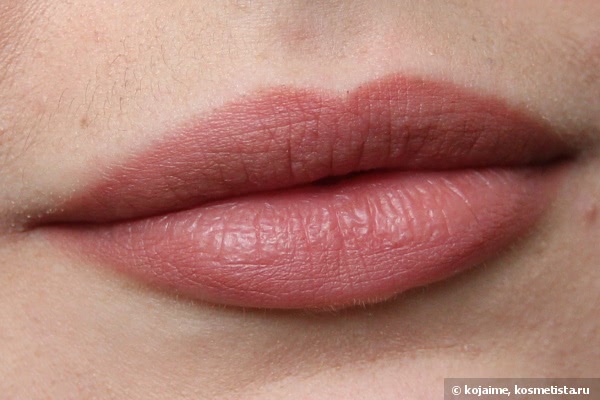 NYX Slim Lip Pensil в оттенке 810 Natural