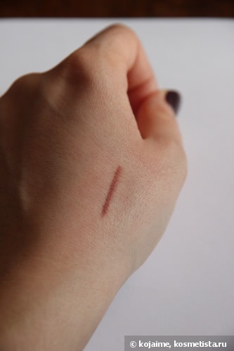 NYX Slim Lip Pensil в оттенке 810 Natural
