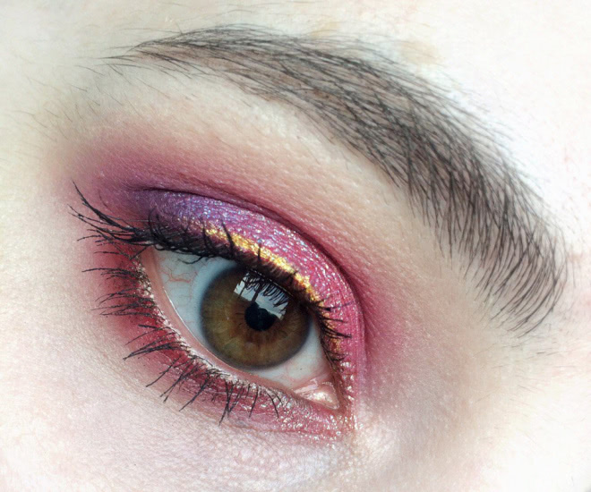 Urban Decay Liquid Moondust Eyeshadow