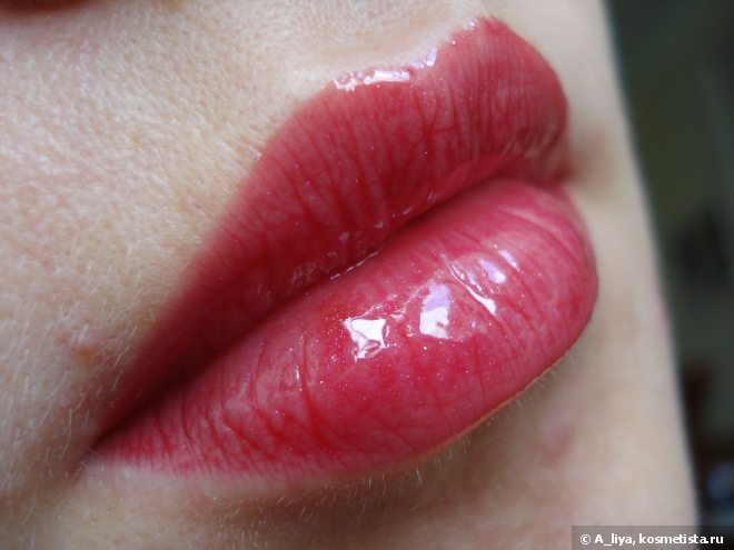 Прекрасный и ужасный Dior Addict Ultra-Gloss Pearl #774 Ceremony Red